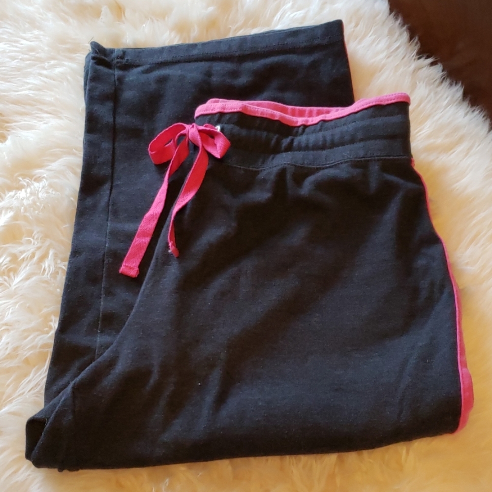 Silverwear Capri Pants